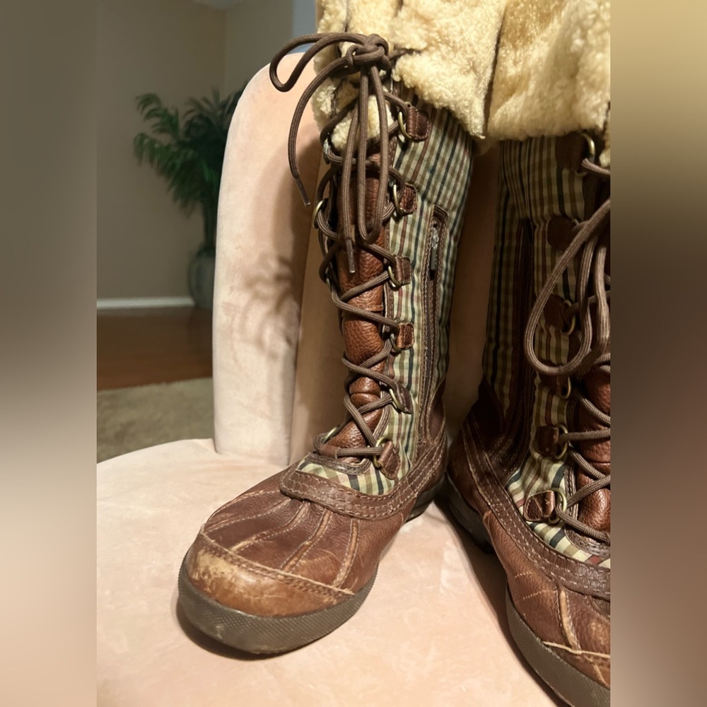 UGG Checkered Lace-Up Boots with Shearling - Picture 3 of 16